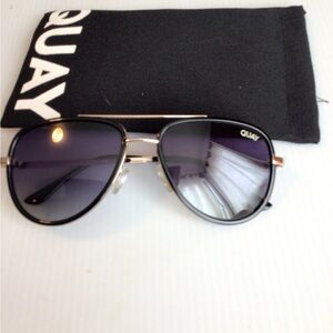 NEW ! Quay All in Polarized *read Quay Black Aviator Sunglasses